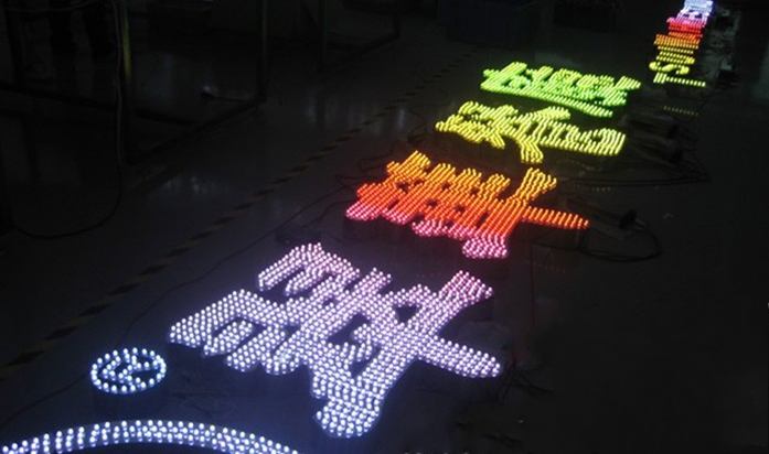 LED_RGB_Pixel_Waterproof_Light_1
